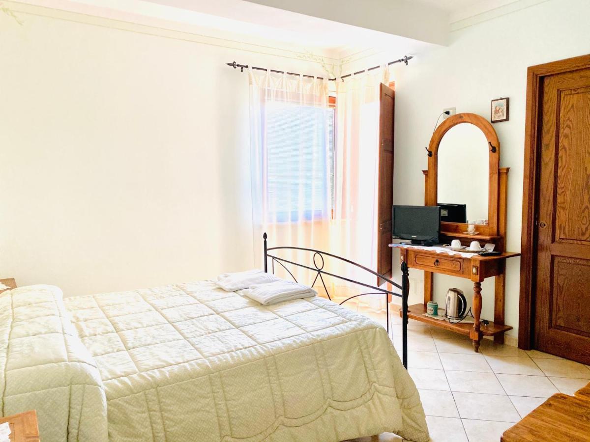 アジェーロラ Il Ritrovo Delle Volpi Bed & Breakfast エクステリア 写真