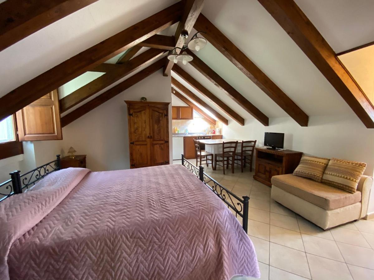 アジェーロラ Il Ritrovo Delle Volpi Bed & Breakfast エクステリア 写真