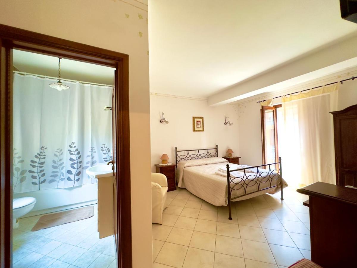 アジェーロラ Il Ritrovo Delle Volpi Bed & Breakfast エクステリア 写真