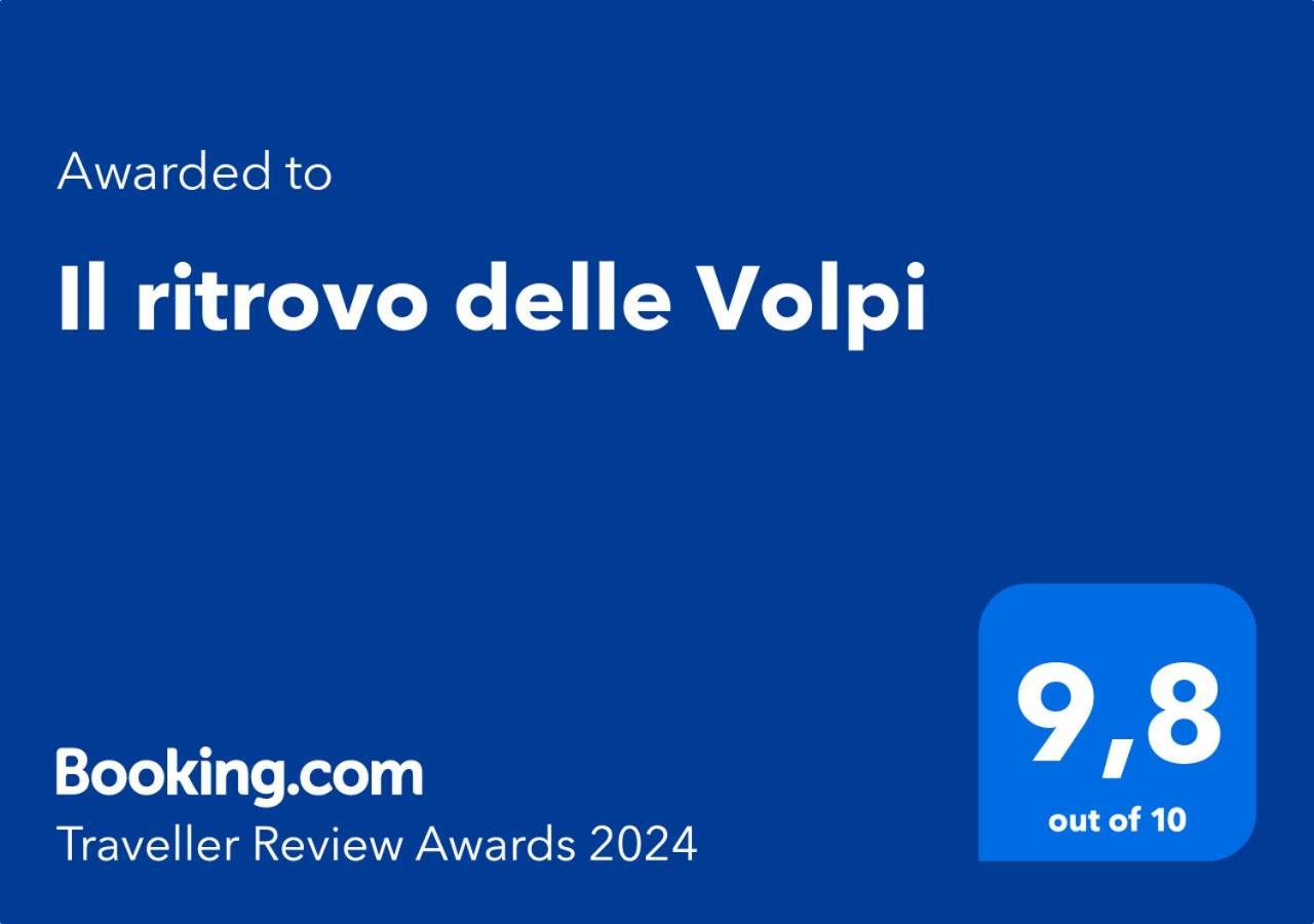 アジェーロラ Il Ritrovo Delle Volpi Bed & Breakfast エクステリア 写真