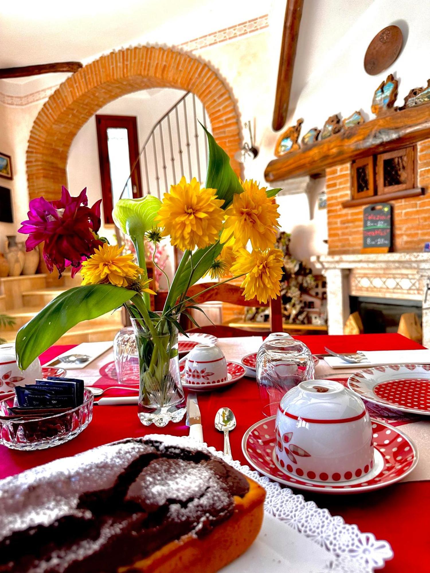 アジェーロラ Il Ritrovo Delle Volpi Bed & Breakfast エクステリア 写真