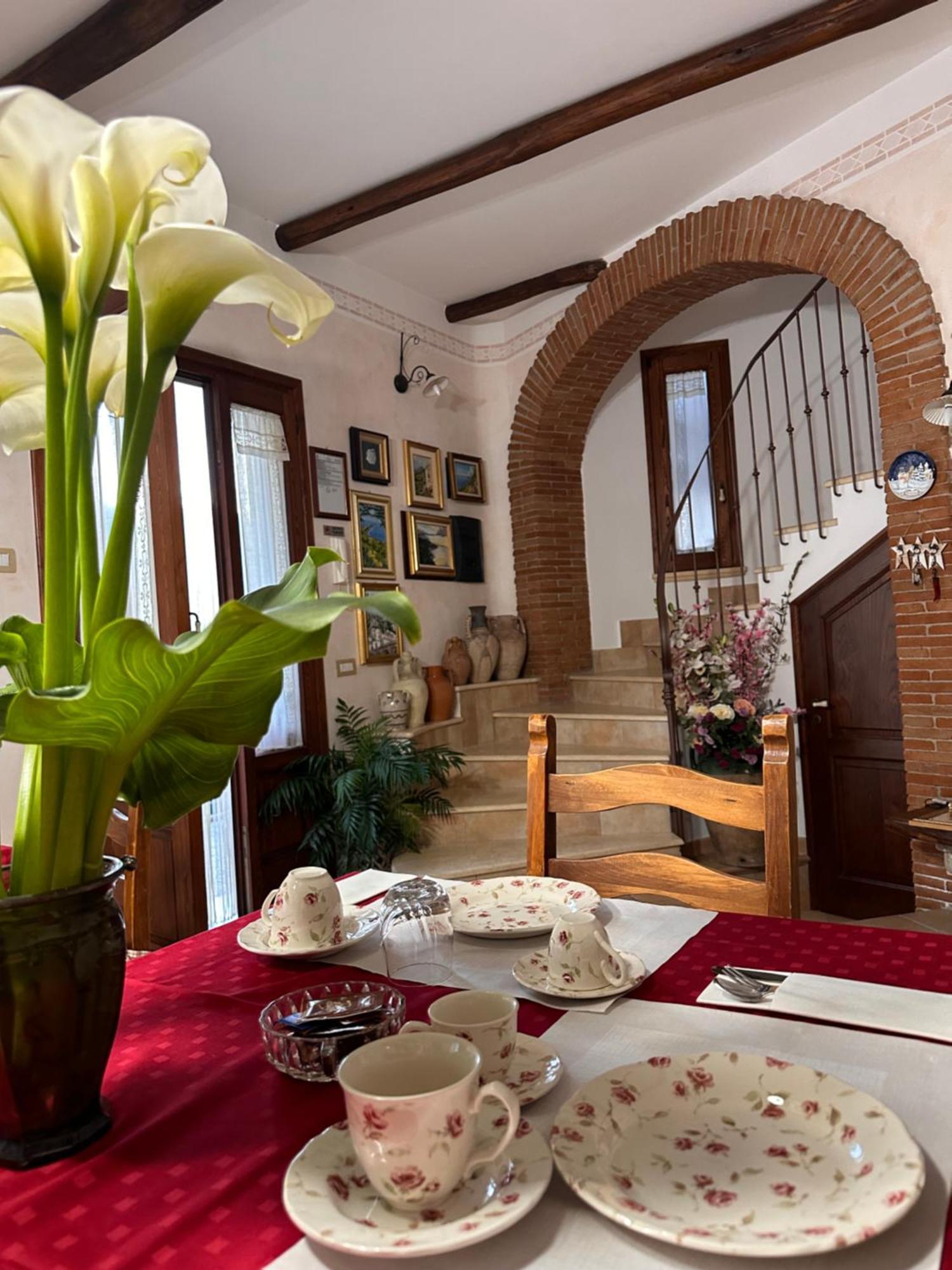 アジェーロラ Il Ritrovo Delle Volpi Bed & Breakfast エクステリア 写真