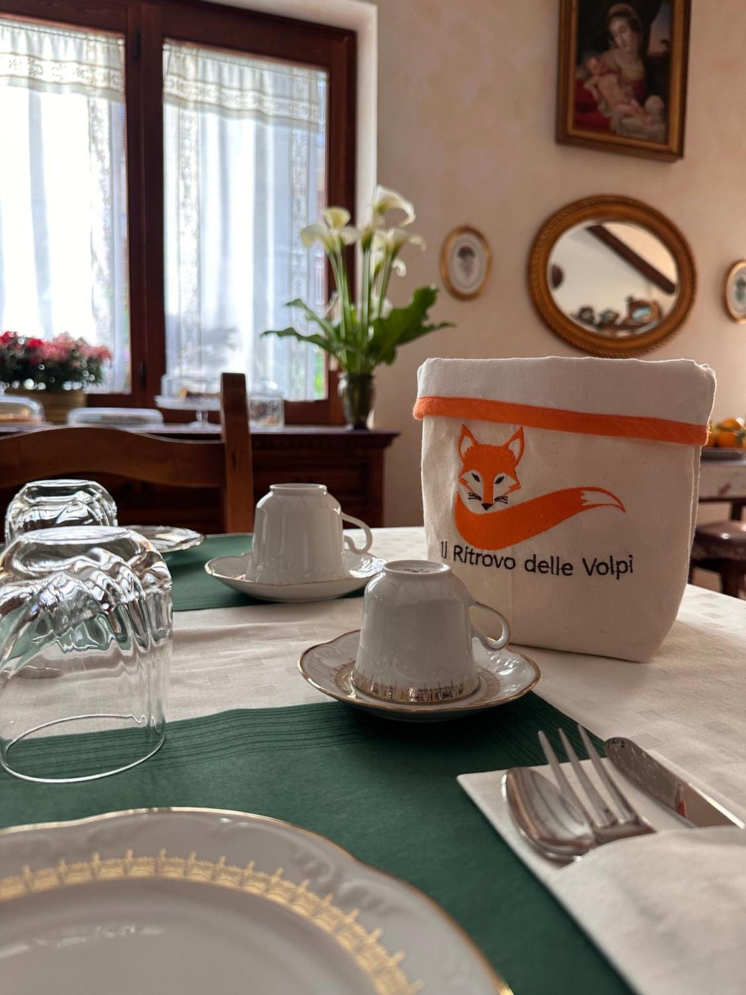 アジェーロラ Il Ritrovo Delle Volpi Bed & Breakfast エクステリア 写真