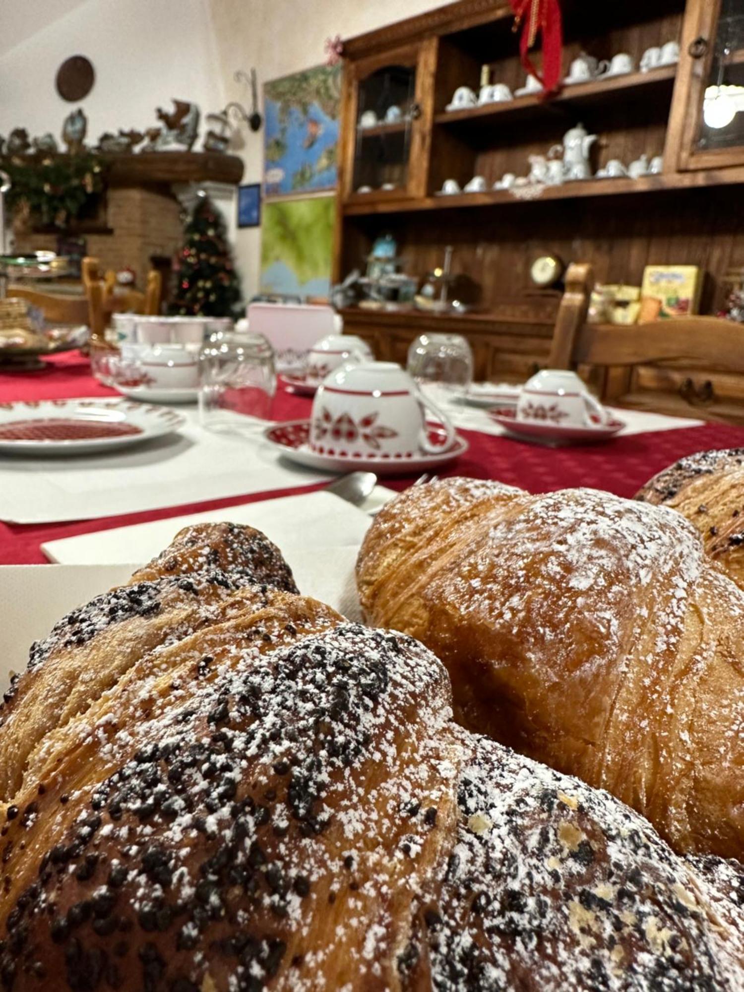 アジェーロラ Il Ritrovo Delle Volpi Bed & Breakfast エクステリア 写真